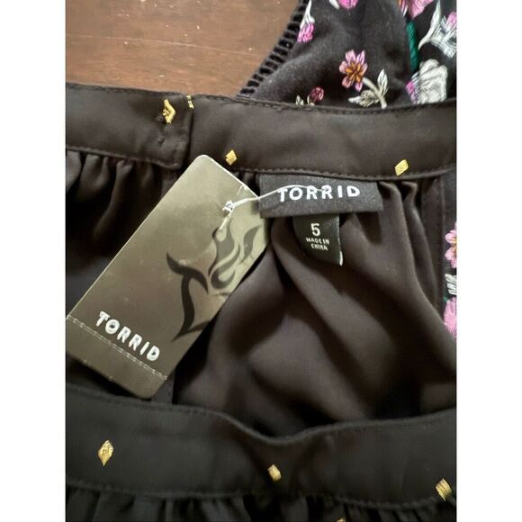 NWT Torrid Black And Gold Foil Print Goddess Tank Flowy Sleeveless 5X - Picture 7 of 9